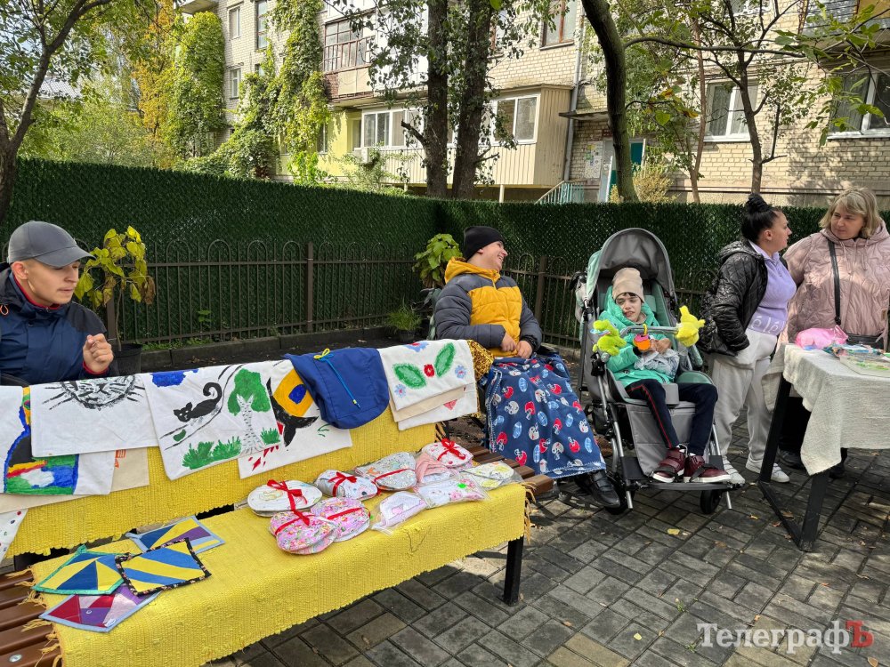 Тепло руками дітей і мам